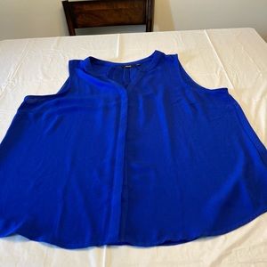 Women’s Button Down Sleeveless Top